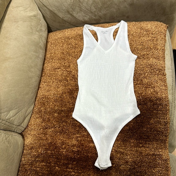 2 pcs Top Size S - Picture 2 of 7